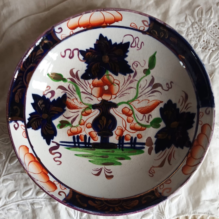 Urn Tea Cup and Saucer 1d