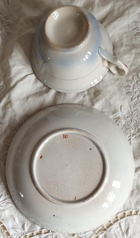 Urn Tea Cup and Saucer 1f
