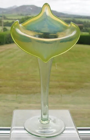 Vaseline Jack In The Pulpit Vase