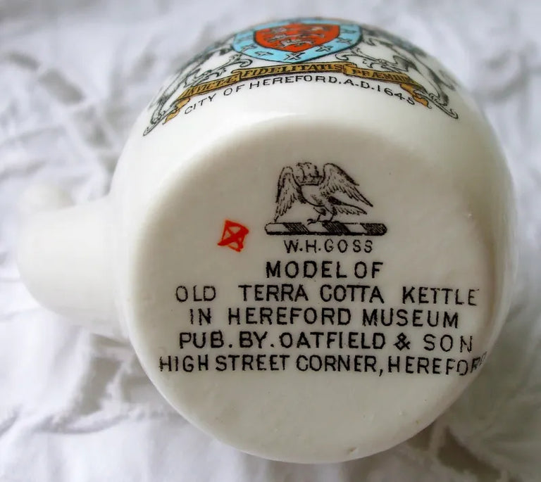 Antique W.H. Goss ~ Hereford Terracotta Kettle ~ A.C.C. No. 143 ~ Hereford ~ * MATCHING ARMS *