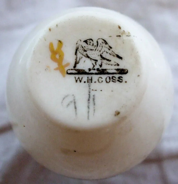 Antique W. H. Goss ~ Norwich Urn ~ A.C.C. No. 213 ~ Herne Bay