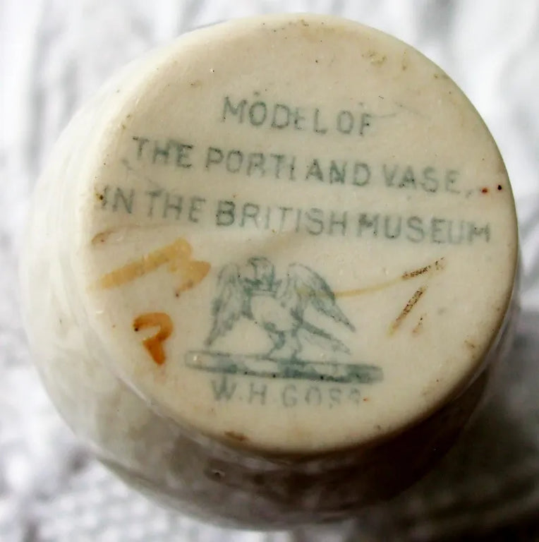 Antique W.H. Goss ~ Portland Vase ~ A.C.C. No. 231 ~ Burgus Newberie