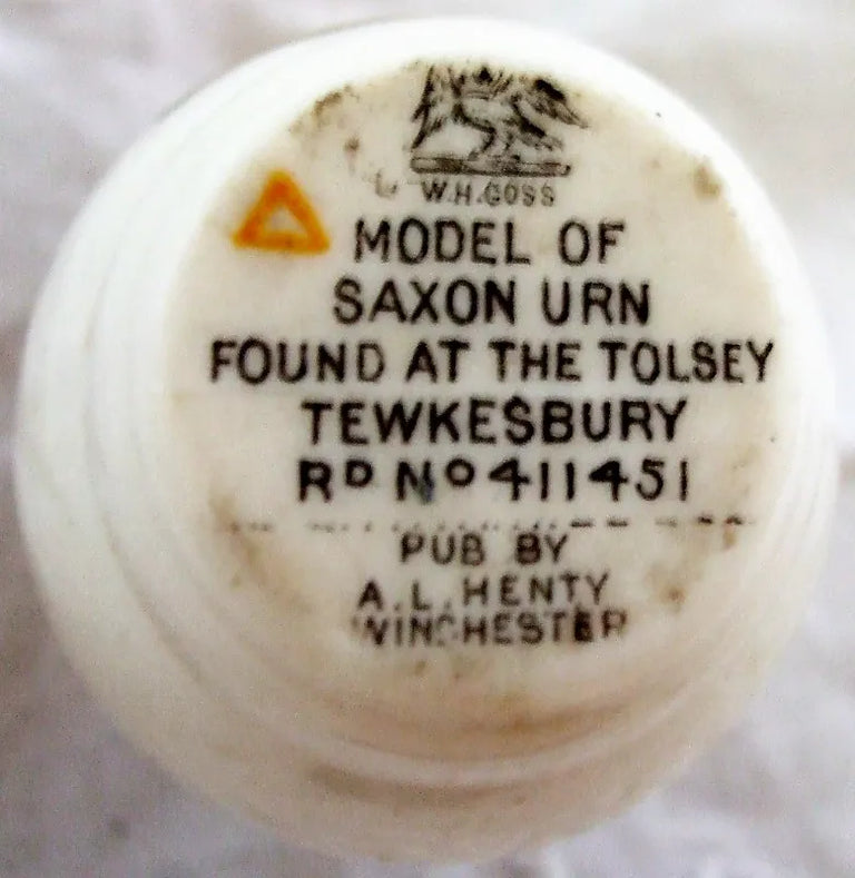 Antique W.H. Goss ~ Tewkesbury Saxon Urn ~ A.C.C. No. 273 ~ City of Winchester