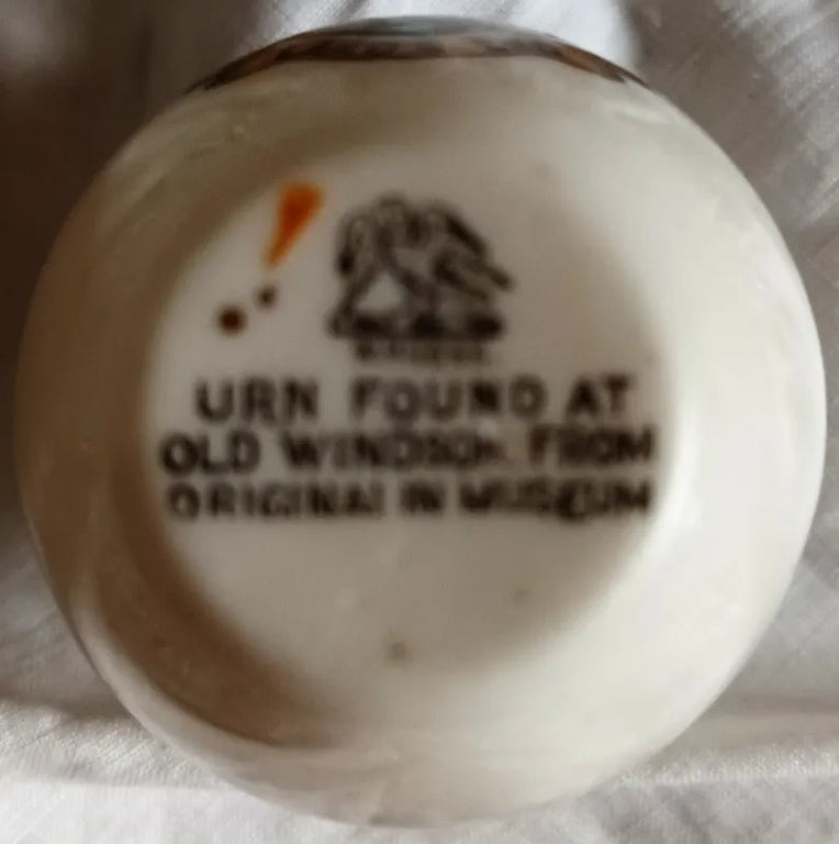 Antique W.H. Goss ~ Windsor Urn ~ Land's End