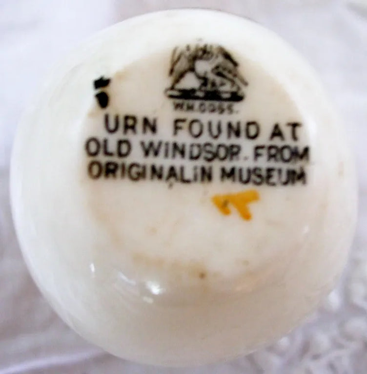 Antique W.H. Goss ~ Windsor Urn ~ A.C.C. No. 299 ~ Westcliff on Sea