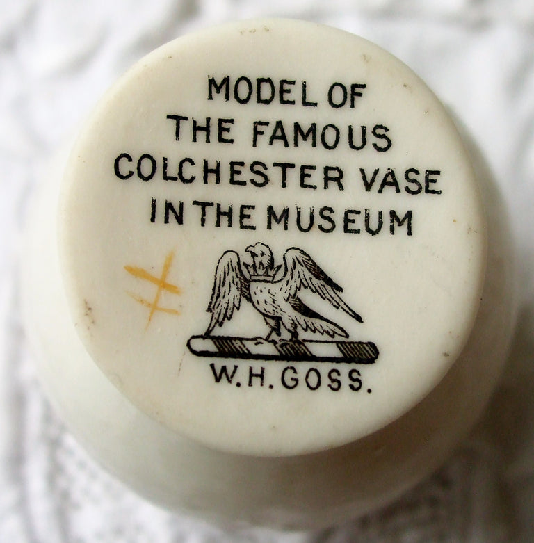 Antique W.H. Goss ~ Colchester Roman Vase { Famous } ~ A.C.C. No. 71 ~ Manor of Sandy