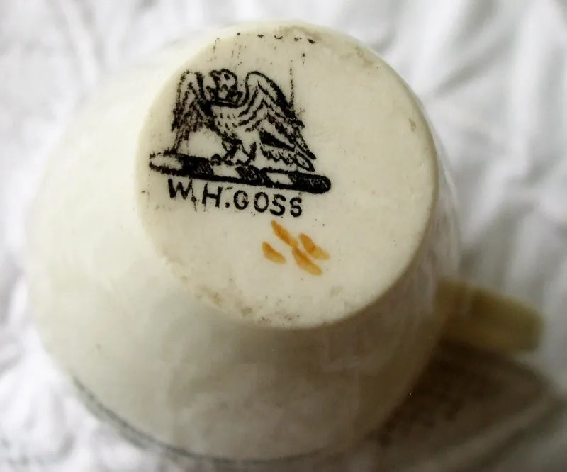 Antique W.H. Goss ~ Dorchester Roman Cup ~ A.C.C. No. 89 ~ Dorchester * MATCHING ARMS *