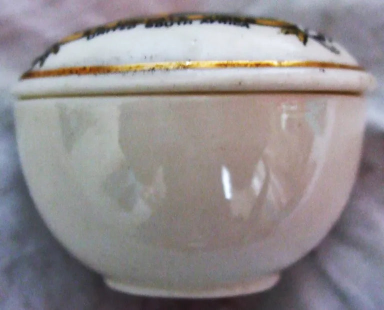 Antique W.H. Goss ~ Ball Lip Salve Pot & Cover ~ United South Africa