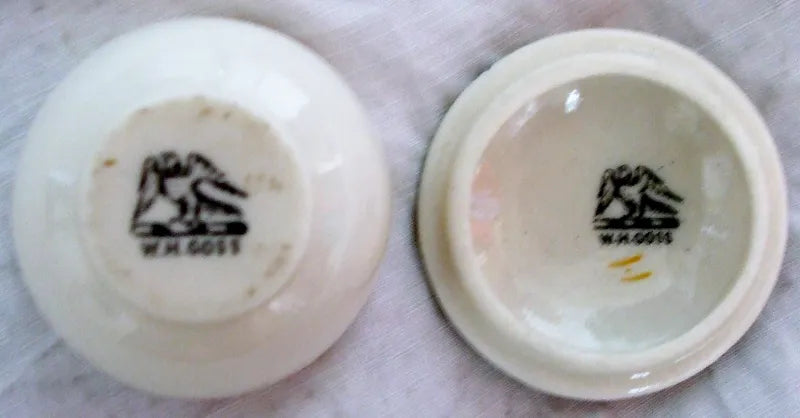Antique W.H. Goss ~ Ball Lip Salve Pot & Cover ~ United South Africa