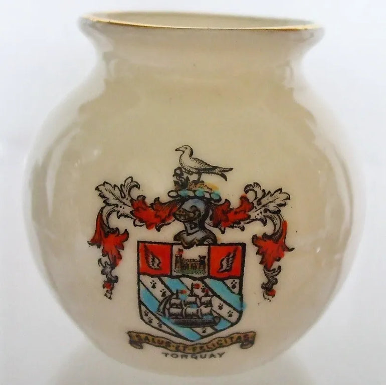 Antique W.H. Goss ~ Glastonbury Vase ~ A.C.C. No. 127 ~ Torquay