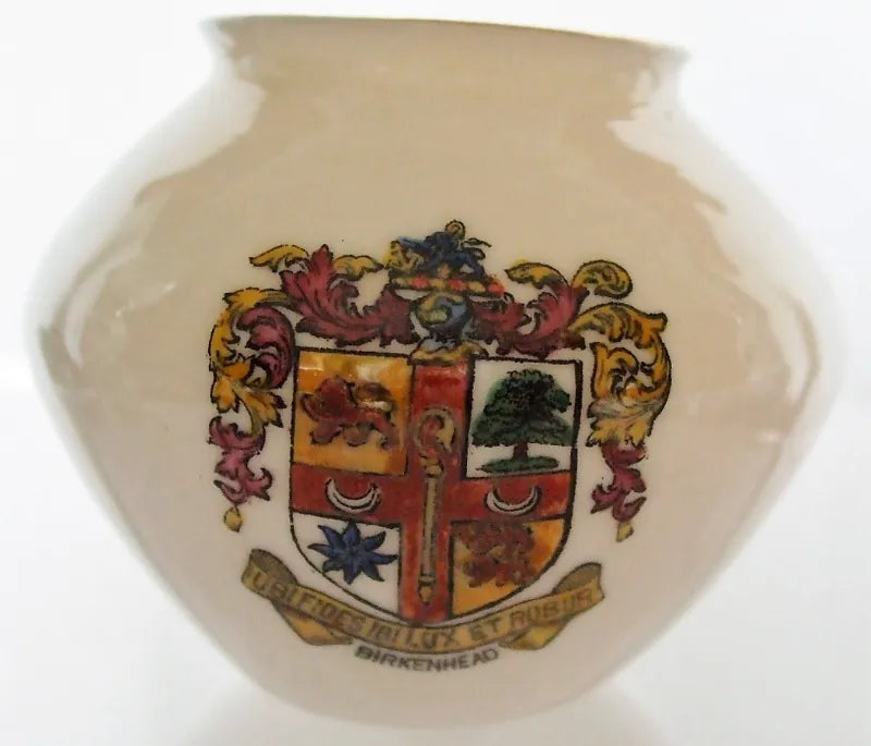 Antique W.H. Goss ~ Kettering Urn ~ A.C.C. No. 164 ~ Birkenhead