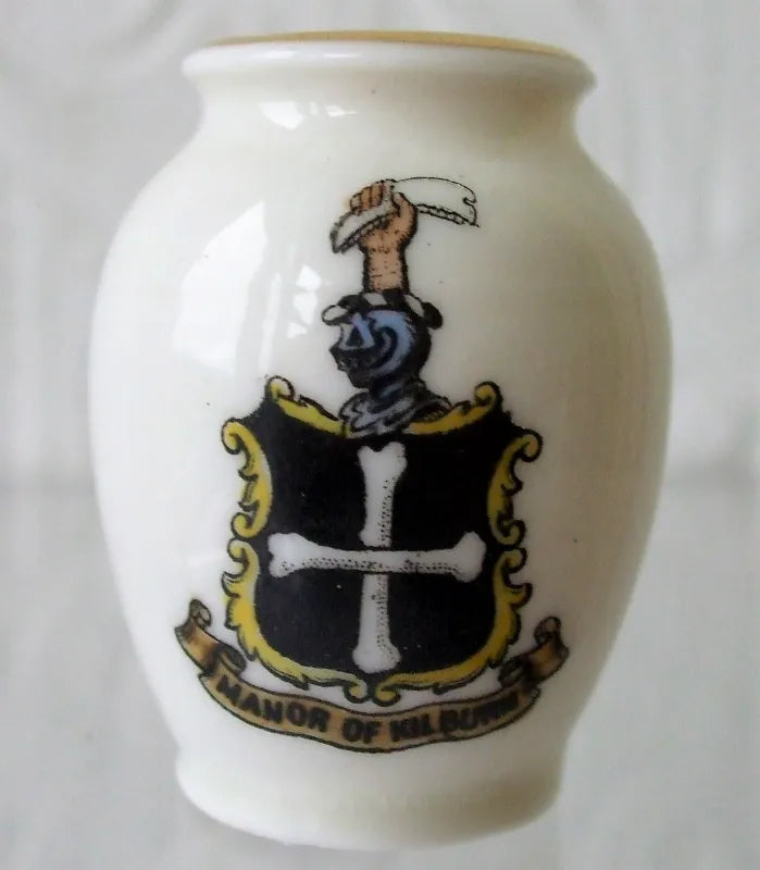 Antique W.H. Goss ~ Nottingham Urn ~ A.C.C. No. 215 ~ Manor of Kilburn