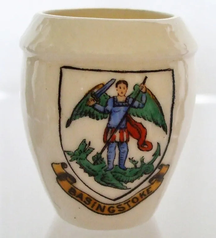Antique W.H. Goss ~ Penmaenmawr Urn ~ A.C.C. No. 224 ~ Basingstoke