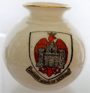 Antique W.H. Goss ~ Reading { Silchester } Vase ~ A.C.C. No. 241 ~ Ancient Arms of Bedford