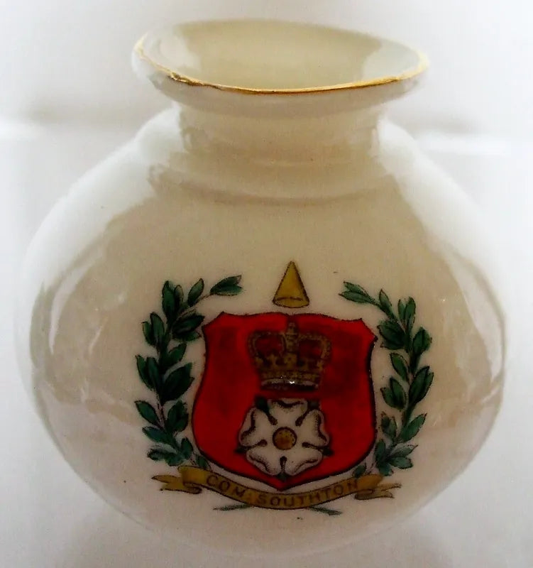 Antique W.H. Goss ~ Reading { Silchester } Vase ~ A.C.C. No. 241 ~ Com. Southton