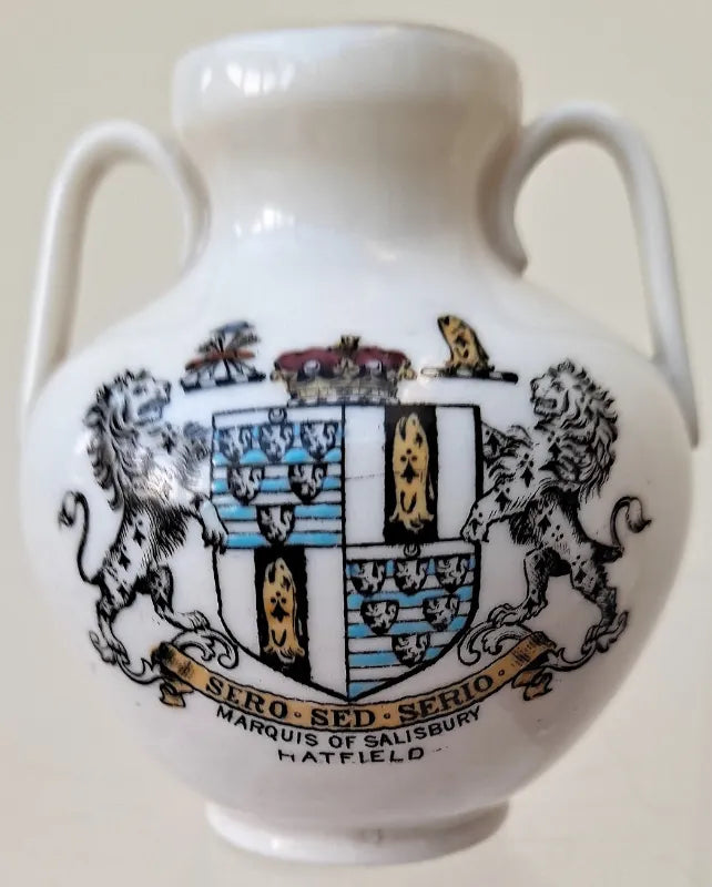 Antique W.H. Goss ~ Weymouth Roman Vase ~ A.C.C. No. 290 ~ Marquis of Salisbury Hatfield