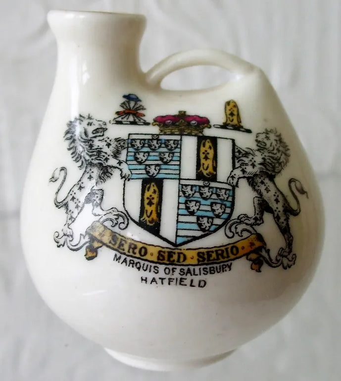 Antique W.H. Goss ~ Chester Roman Vase ~ A.C.C. No. 57 ~ Marquis of Salisbury, Hatfield