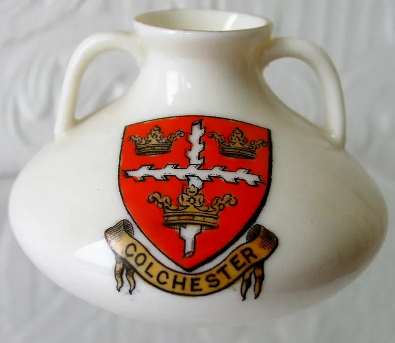 Antique W.H. Goss ~ Colchester Vase { Cloaca } ~ A.C.C. No. 69 ~ Colchester  * MATCHING ARMS *