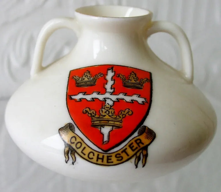 Antique W.H. Goss ~ Colchester Vase { Cloaca } ~ A.C.C. No. 69 ~ Colchester  * MATCHING ARMS *