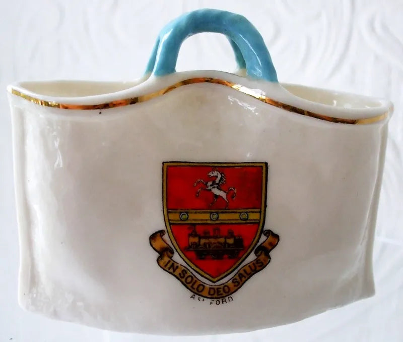 Antique W.H. Goss ~ Bass Basket ~ Ashford