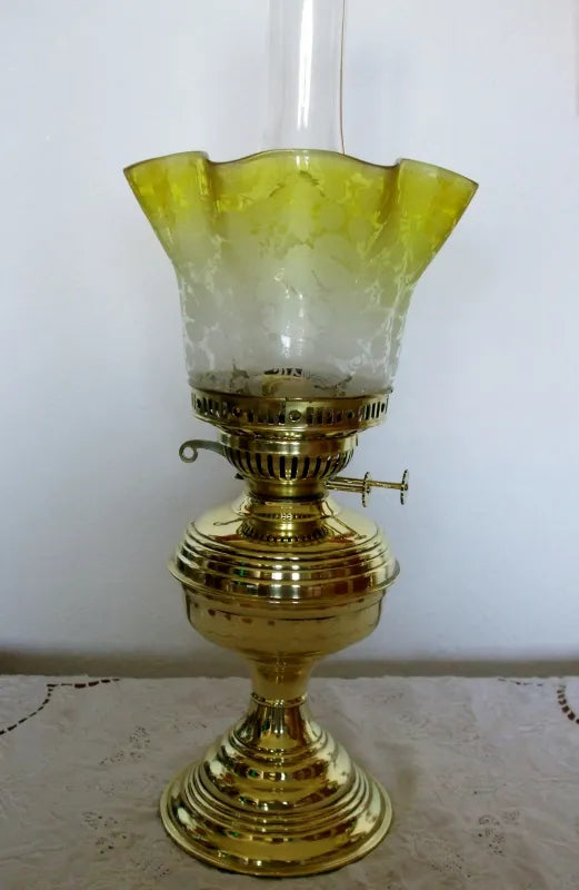 Antique English Victorian Brass Oil Lamp