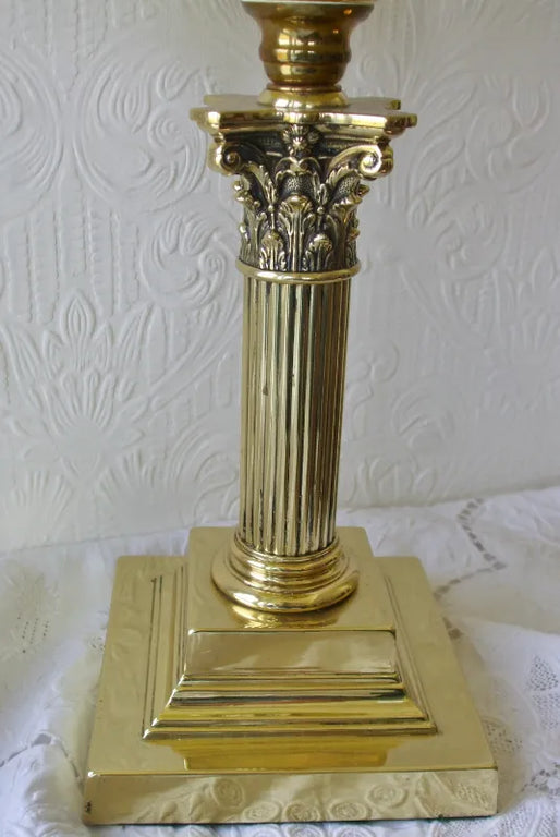 Antique English Victorian Brass Oil Lamp